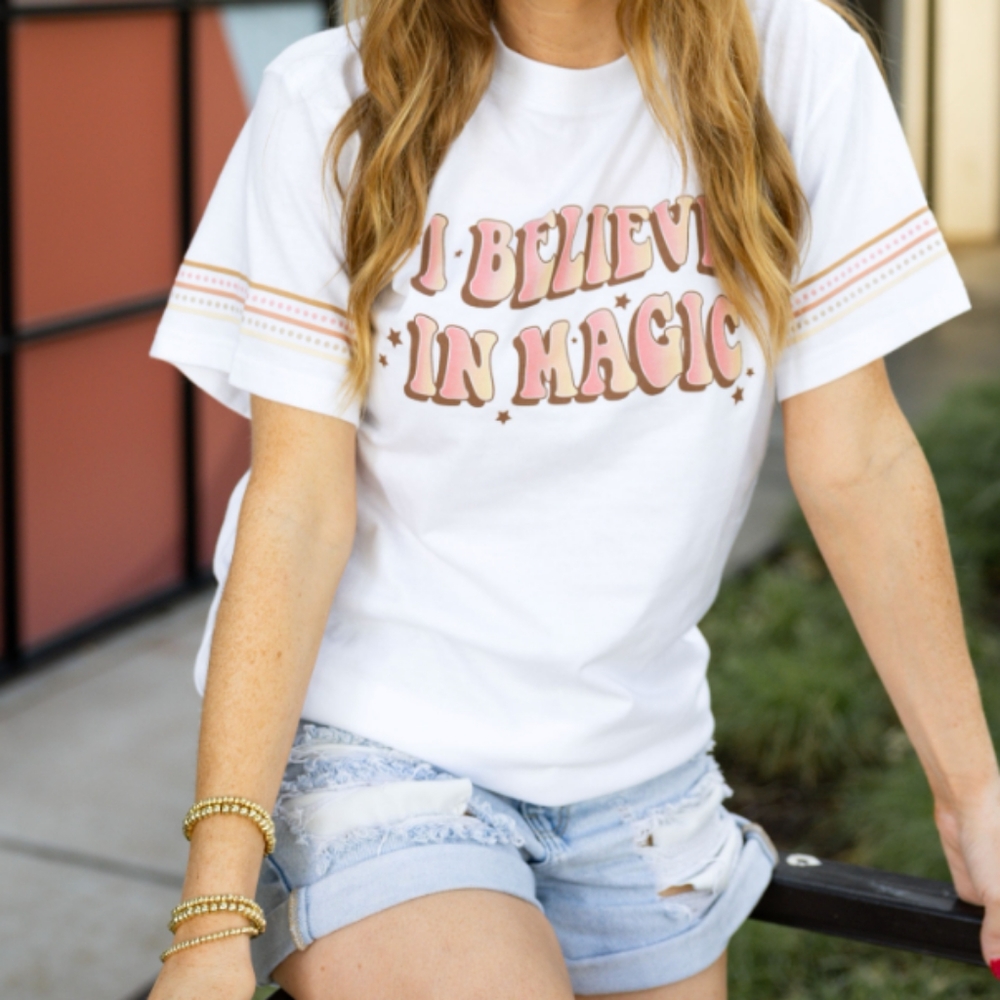 💘 Jadelynn Brooke NWT Believe In Magic Tee